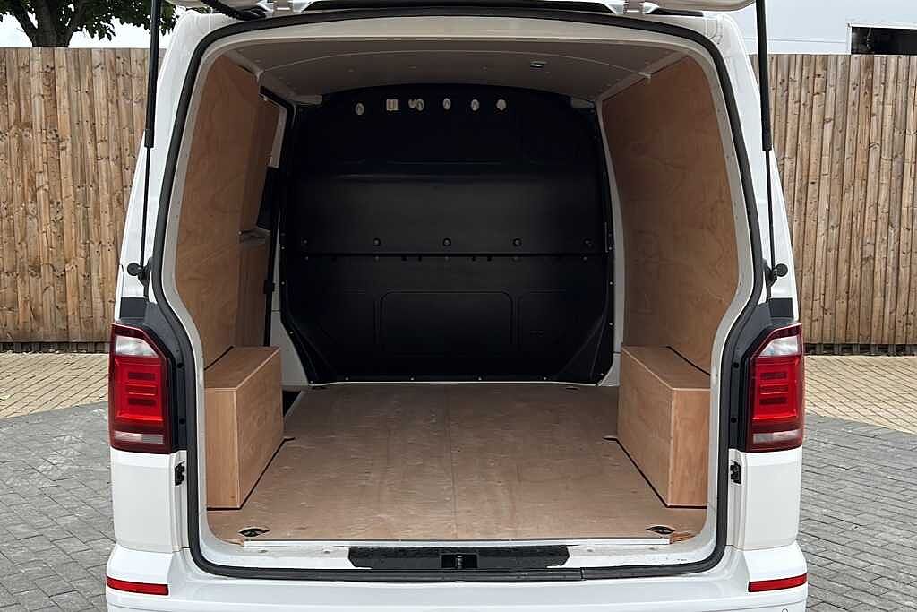 Volkswagen Transporter 2.0 TDI BMT 150 Edition Van