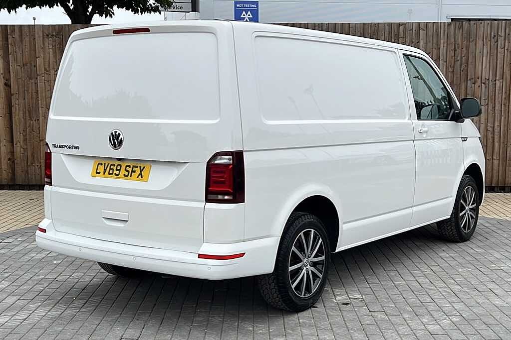 Volkswagen Transporter 2.0 TDI BMT 150 Edition Van