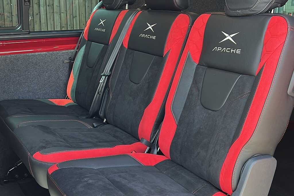 Volkswagen Transporter 2.0 BiTDI 204 Highline Kombi Van DSG