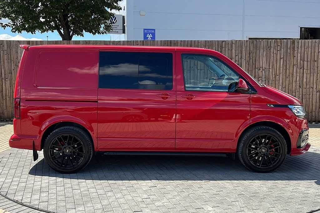 Volkswagen Transporter 2.0 BiTDI 204 Highline Kombi Van DSG