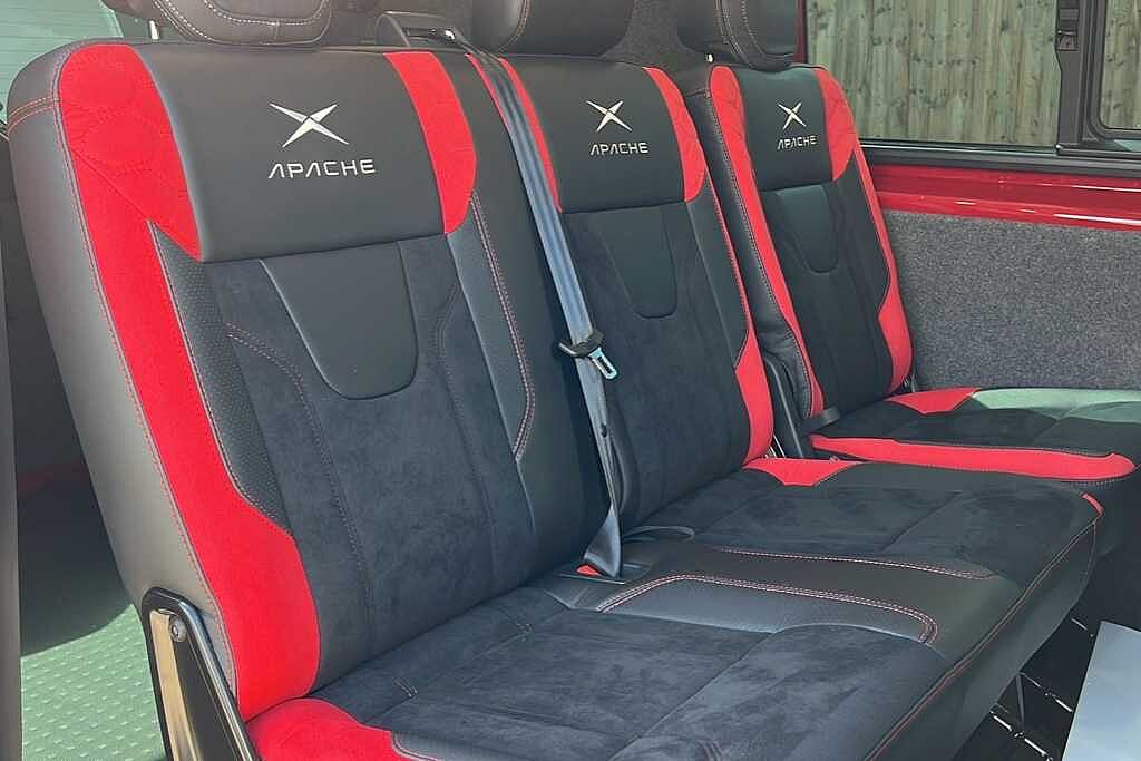 Volkswagen Transporter 2.0 BiTDI 204 Highline Kombi Van DSG