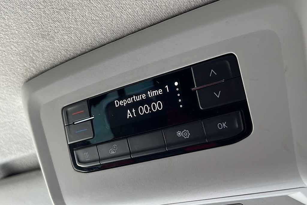 Volkswagen Transporter 2.0 BiTDI 204 Highline Kombi Van DSG