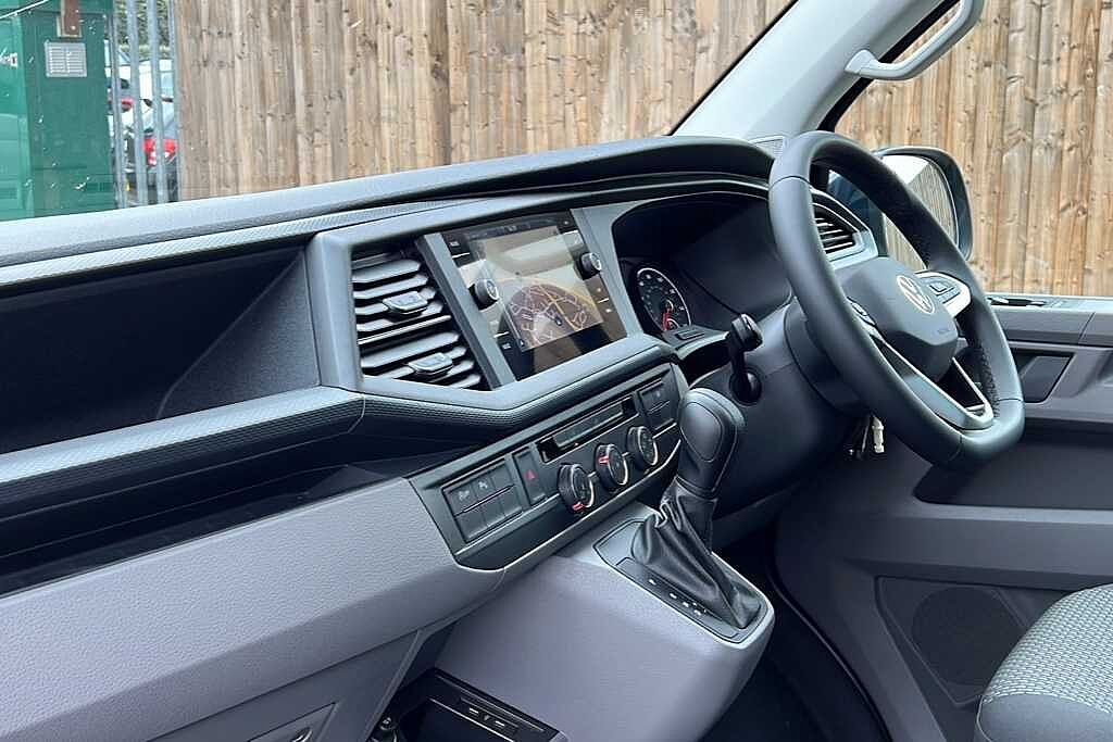 Volkswagen Transporter 2.0 BiTDI 204 Highline Kombi Van 4MOTION DSG