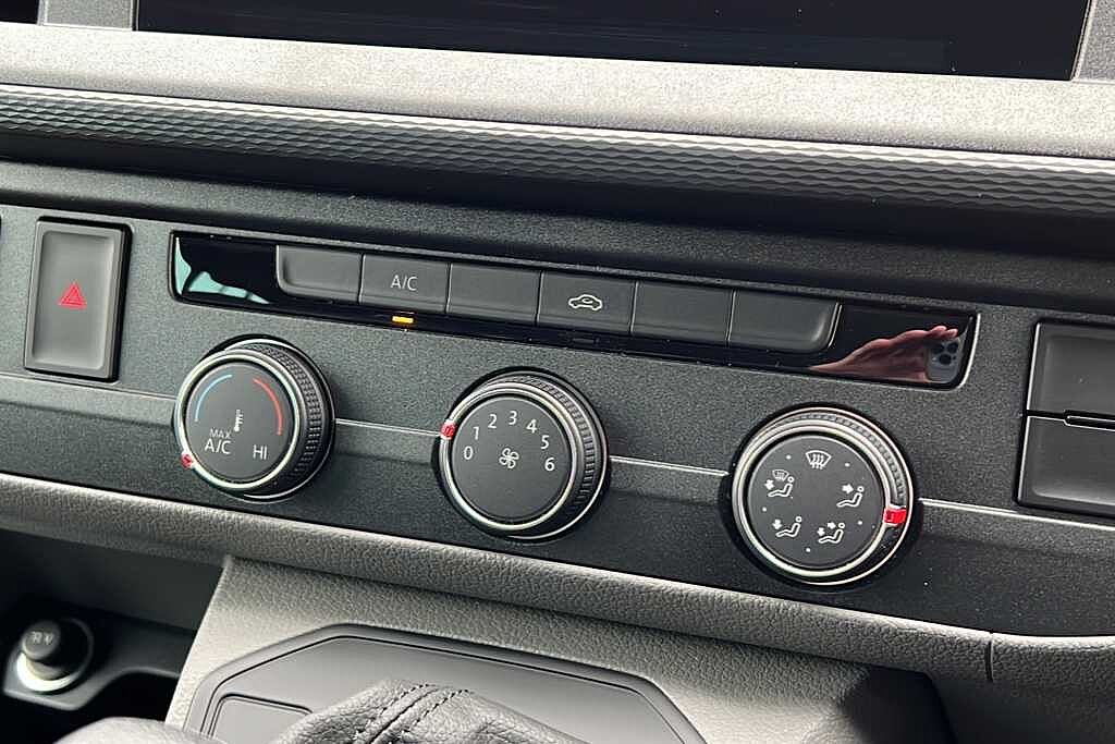 Volkswagen Transporter 2.0 BiTDI 204 Highline Kombi Van 4MOTION DSG