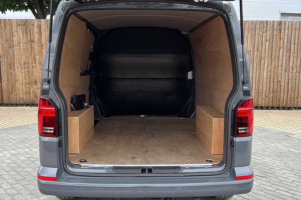 Volkswagen Transporter 2.0 BiTDI 204 Highline Van DSG