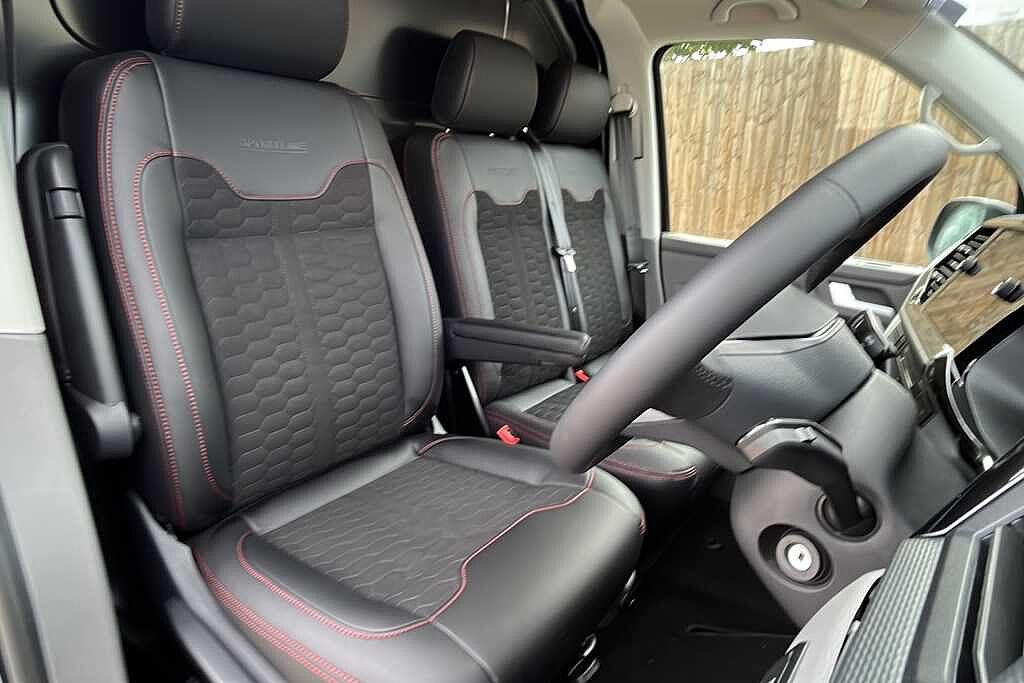 Volkswagen Transporter 2.0 BiTDI 204 Sportline Van DSG