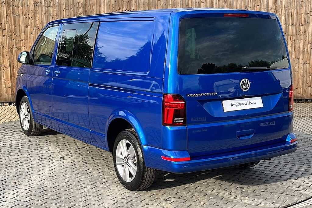 Volkswagen Transporter 2.0 TDI 150 Highline Kombi Van DSG