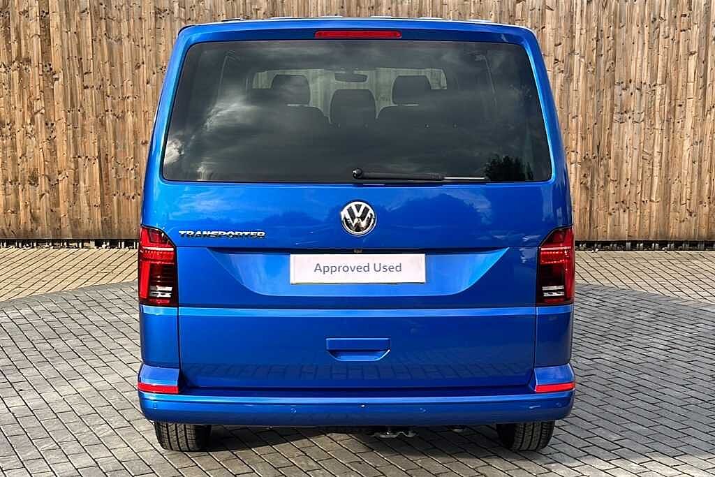 Volkswagen Transporter 2.0 TDI 150 Highline Kombi Van DSG