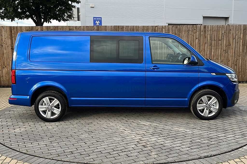 Volkswagen Transporter 2.0 TDI 150 Highline Kombi Van DSG