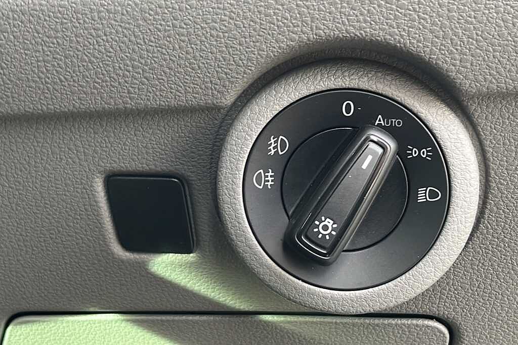 Volkswagen Transporter 2.0 TDI 150 Highline Kombi Van DSG