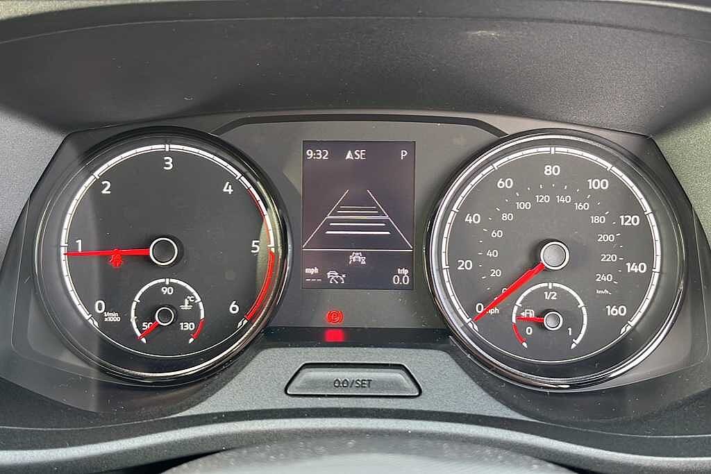 Volkswagen Transporter 2.0 TDI 150 Highline Kombi Van DSG