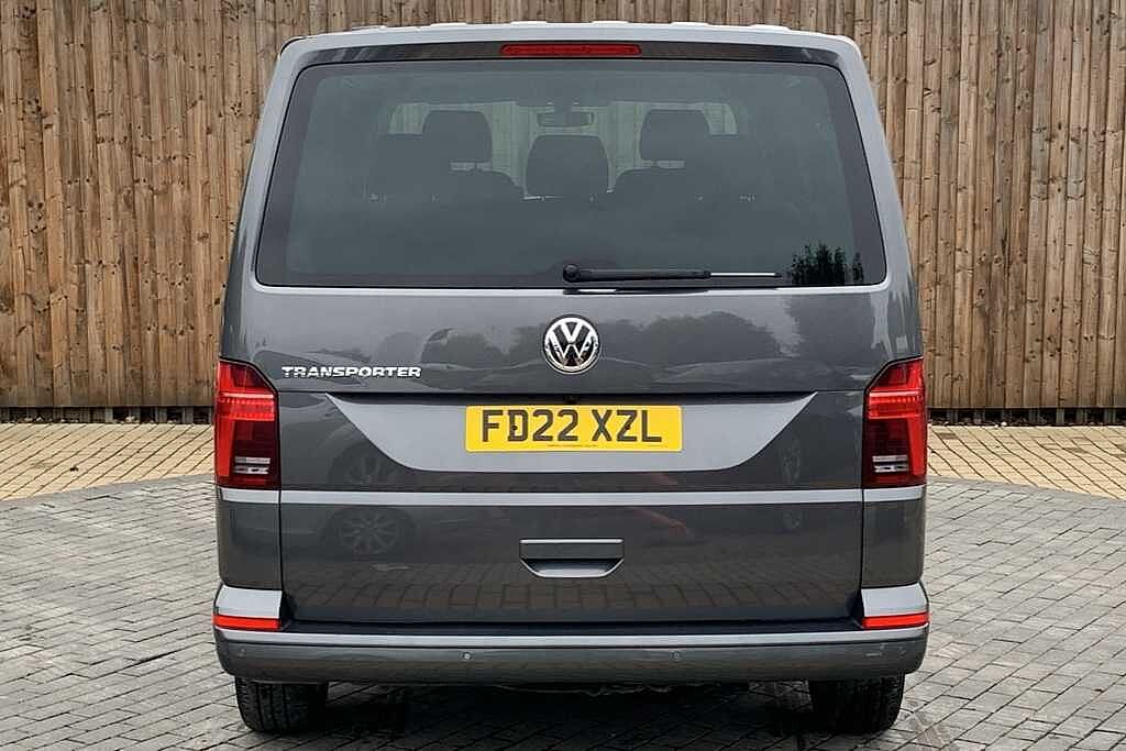 Volkswagen Transporter 2.0 TDI 150 Highline Kombi Van DSG