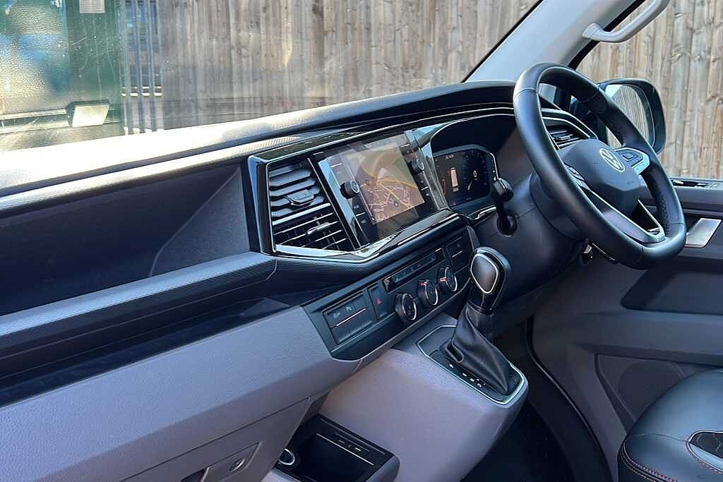Volkswagen Transporter 2.0 BiTDI 204 Sportline Van DSG
