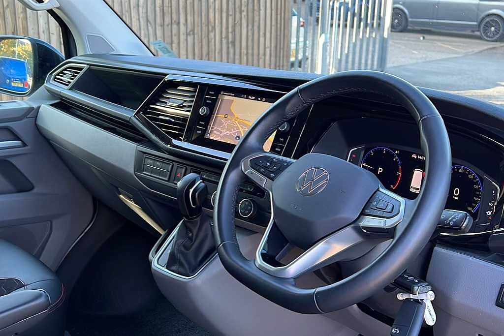 Volkswagen Transporter 2.0 BiTDI 204 Sportline Van DSG