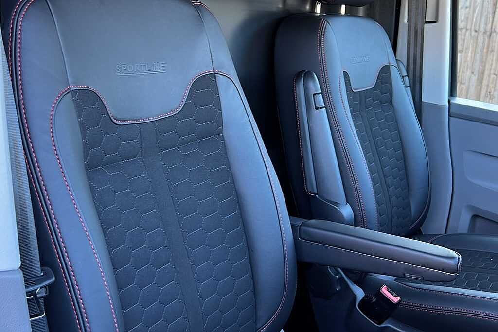 Volkswagen Transporter 2.0 BiTDI 204 Sportline Van DSG