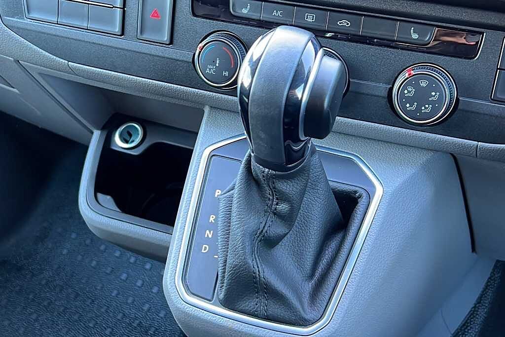 Volkswagen Transporter 2.0 BiTDI 204 Sportline Van DSG
