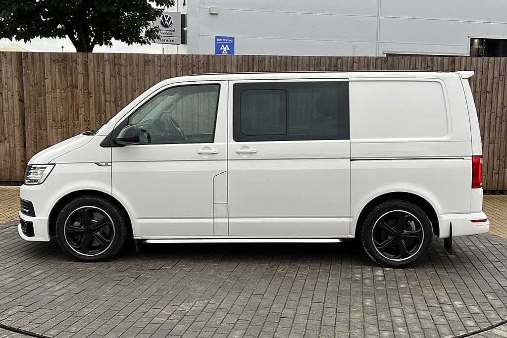 Volkswagen Transporter 2.0 BiTDI BMT 204 Sportline Kombi Van DSG