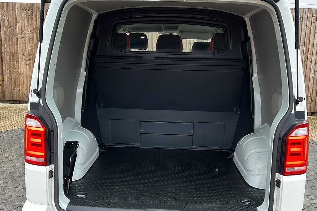 Volkswagen Transporter 2.0 BiTDI BMT 204 Sportline Kombi Van DSG