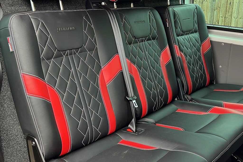 Volkswagen Transporter 2.0 BiTDI BMT 204 Sportline Kombi Van DSG