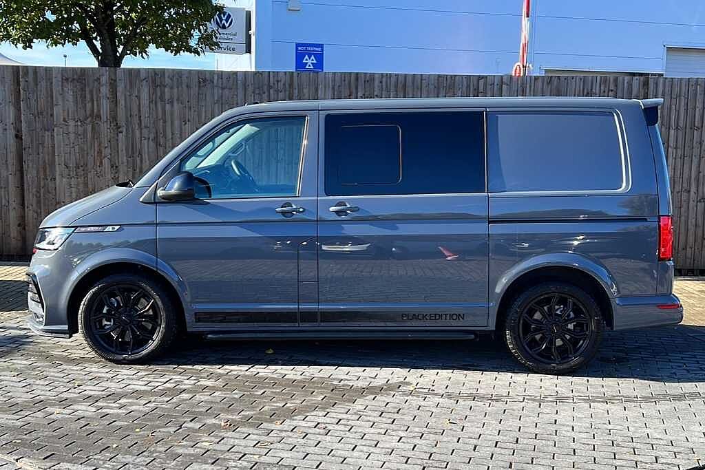 Volkswagen Transporter 2.0 BiTDI 204 Sportline Black Ed Kombi Van DSG