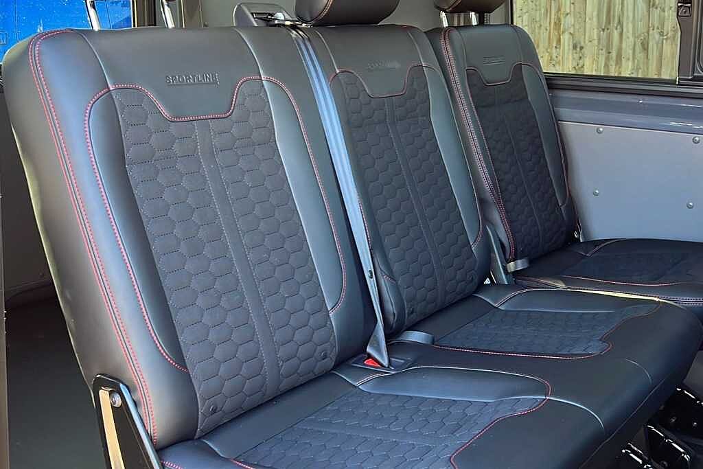 Volkswagen Transporter 2.0 BiTDI 204 Sportline Black Ed Kombi Van DSG