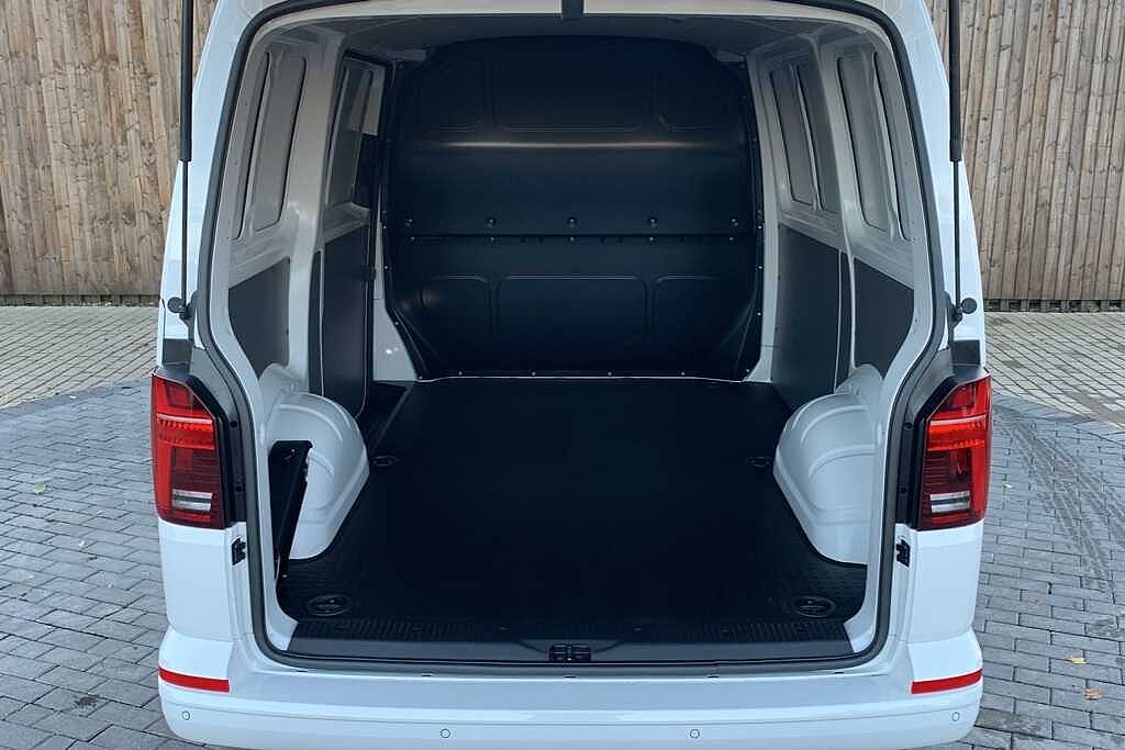 Volkswagen Transporter 2.0 BiTDI 204 Sportline Van DSG