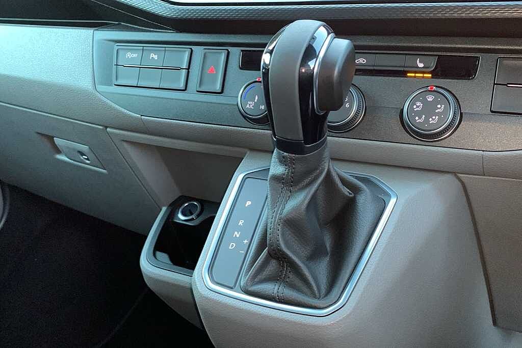 Volkswagen Transporter 2.0 BiTDI 204 Sportline Van DSG