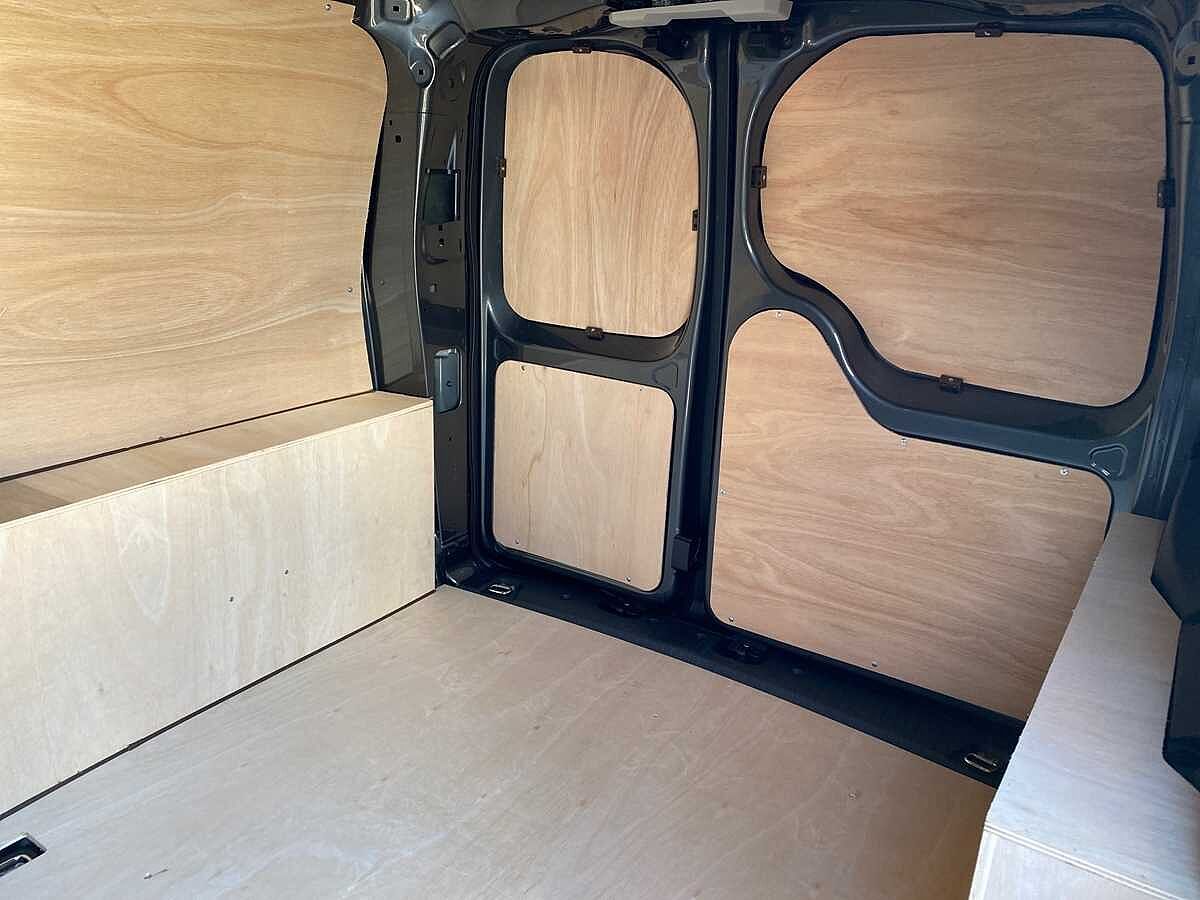 Volkswagen Caddy Cargo C20 Diesel 2.0 TDI 122Ps Commerce Pro Van
