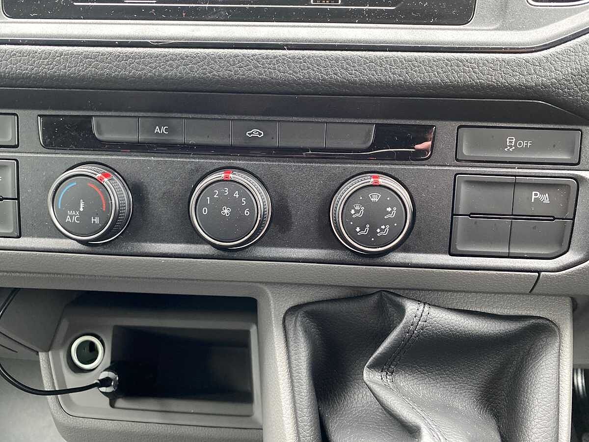 Volkswagen Crafter Cr35 Mwb Diesel Fwd 2.0 TDI 140Ps Startline High Roof Van