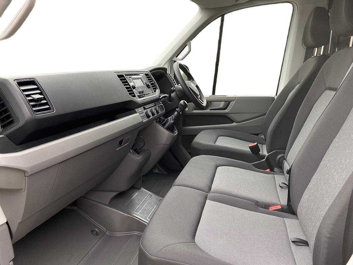 Volkswagen Crafter Cr35 Mwb Diesel Fwd 2.0 TDI 140Ps Startline High Roof Van