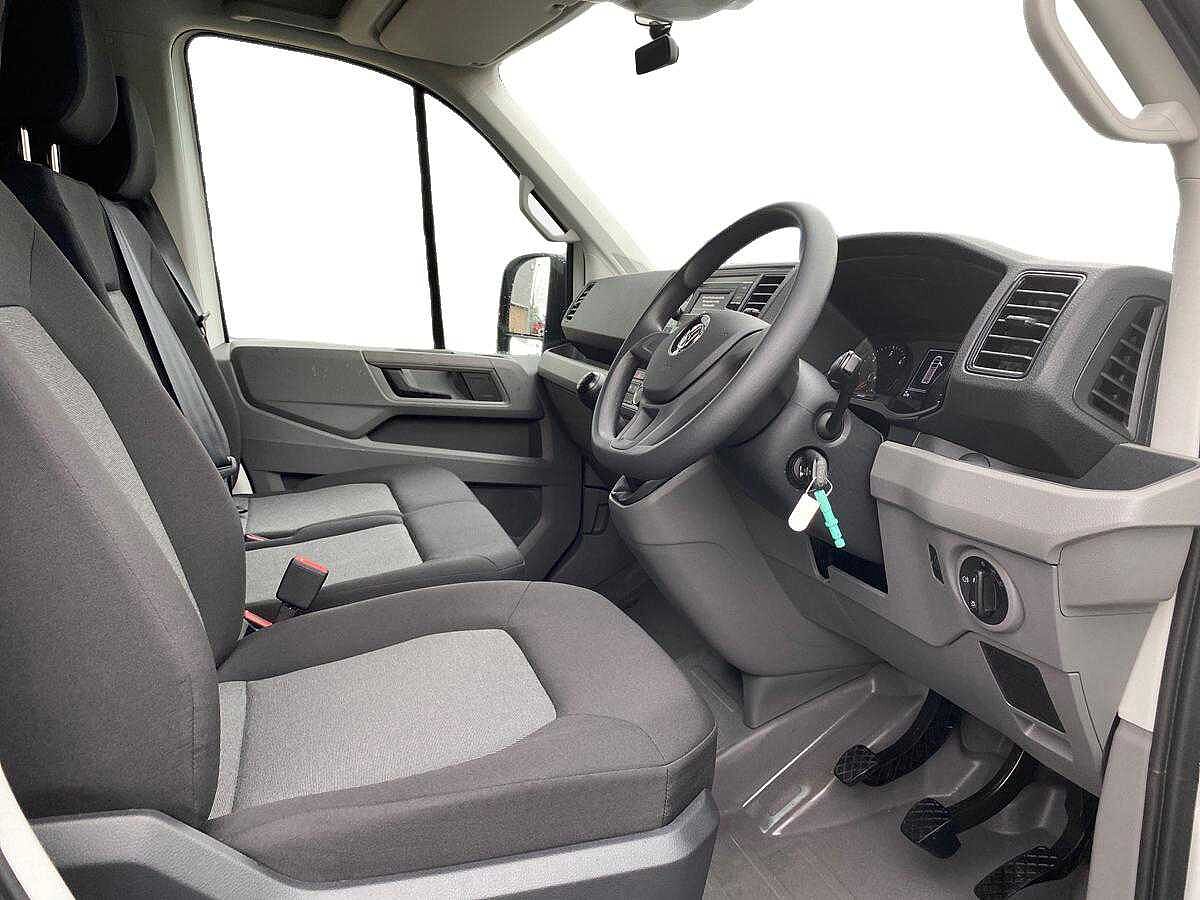 Volkswagen Crafter Cr35 Mwb Diesel Fwd 2.0 TDI 140Ps Startline High Roof Van