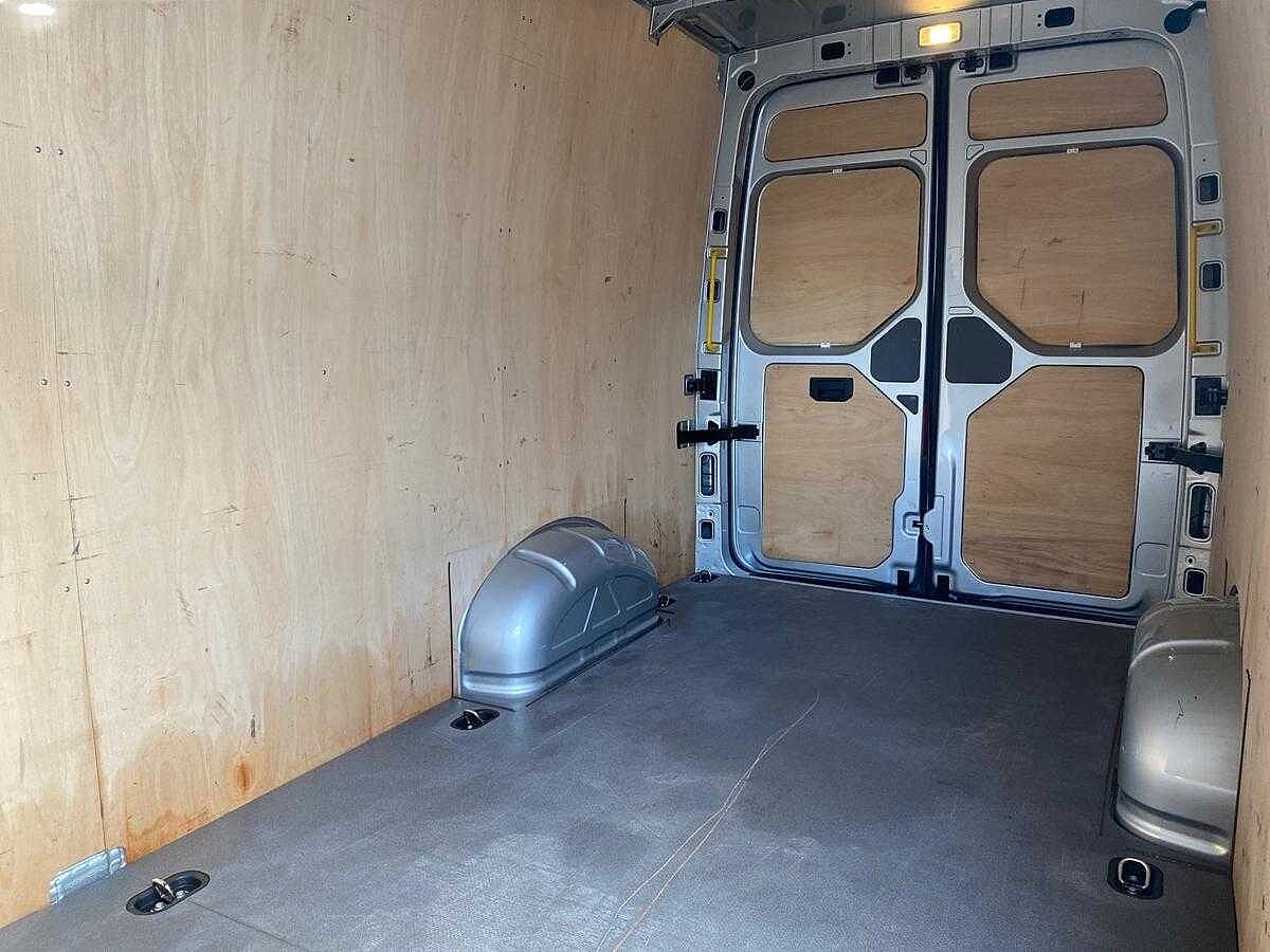 Volkswagen Crafter Cr35 Lwb Diesel Fwd 2.0 TDI 140Ps Trendline High Roof Van
