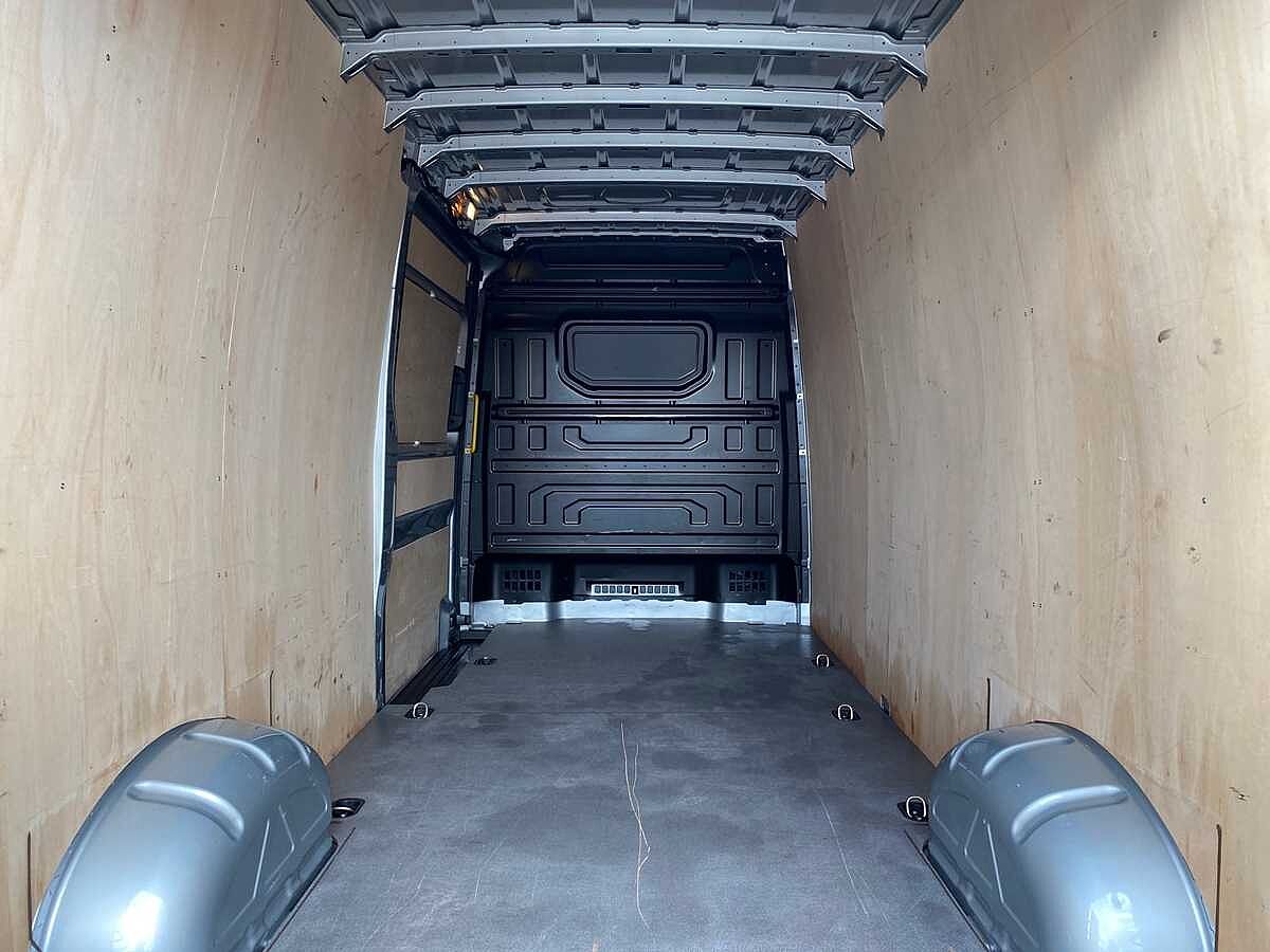 Volkswagen Crafter Cr35 Lwb Diesel Fwd 2.0 TDI 140Ps Trendline High Roof Van