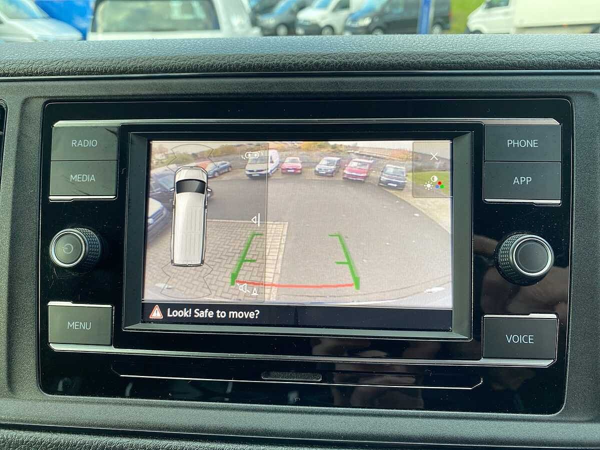 Volkswagen Crafter Cr35 Lwb Diesel Fwd 2.0 TDI 140Ps Trendline High Roof Van