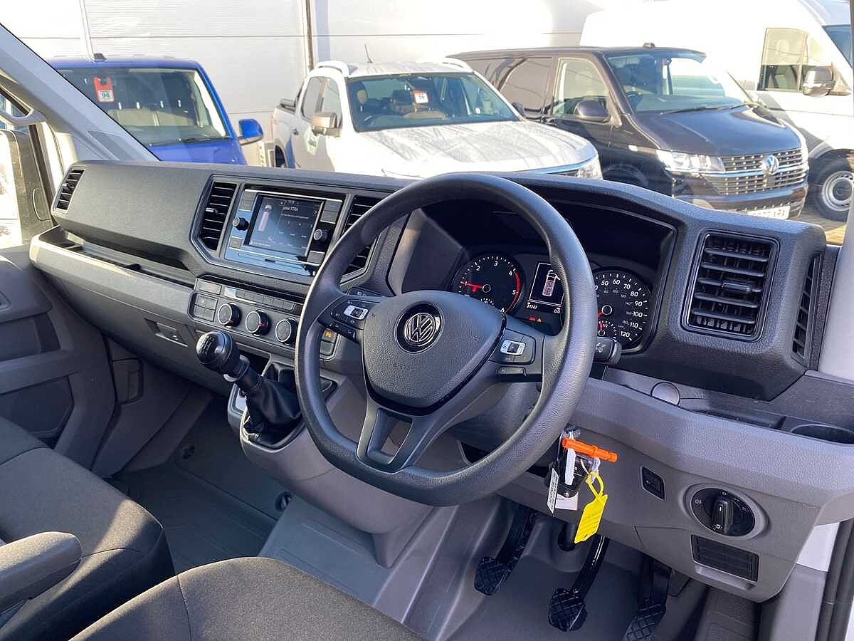 Volkswagen Crafter Cr35 Mwb Diesel Fwd 2.0 TDI 140Ps Trendline High Roof Van