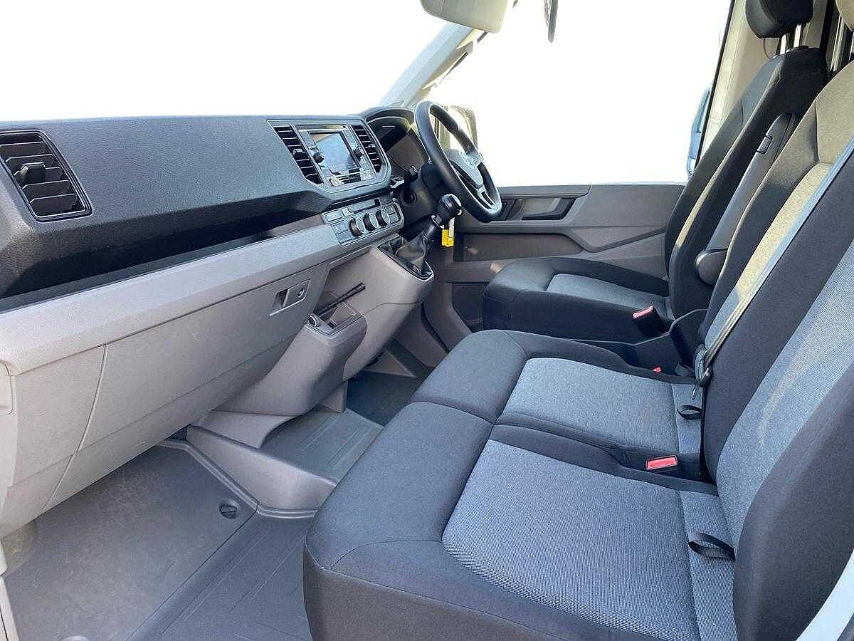 Volkswagen Crafter Cr35 Mwb Diesel Fwd 2.0 TDI 140Ps Trendline High Roof Van