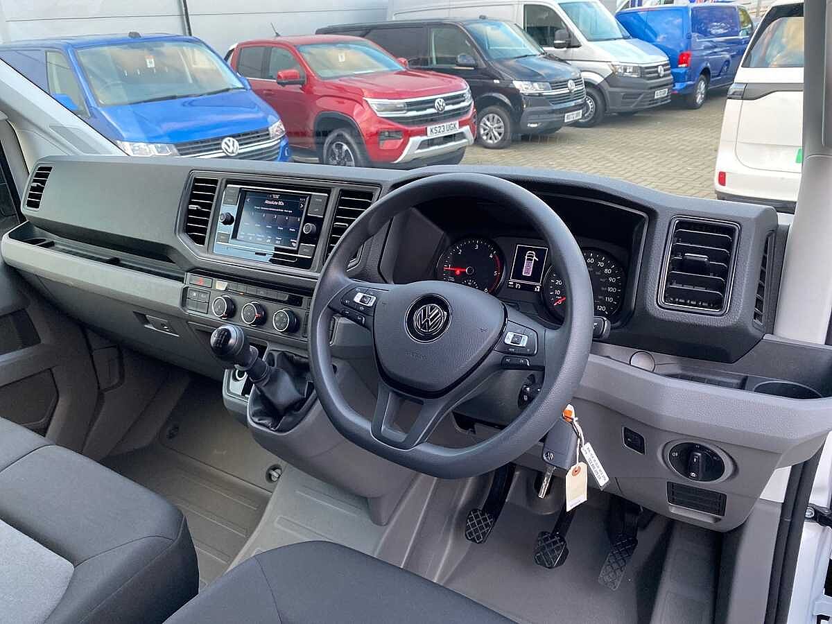 Volkswagen Crafter Cr35 Mwb Diesel Fwd 2.0 TDI 140Ps Trendline High Roof Van