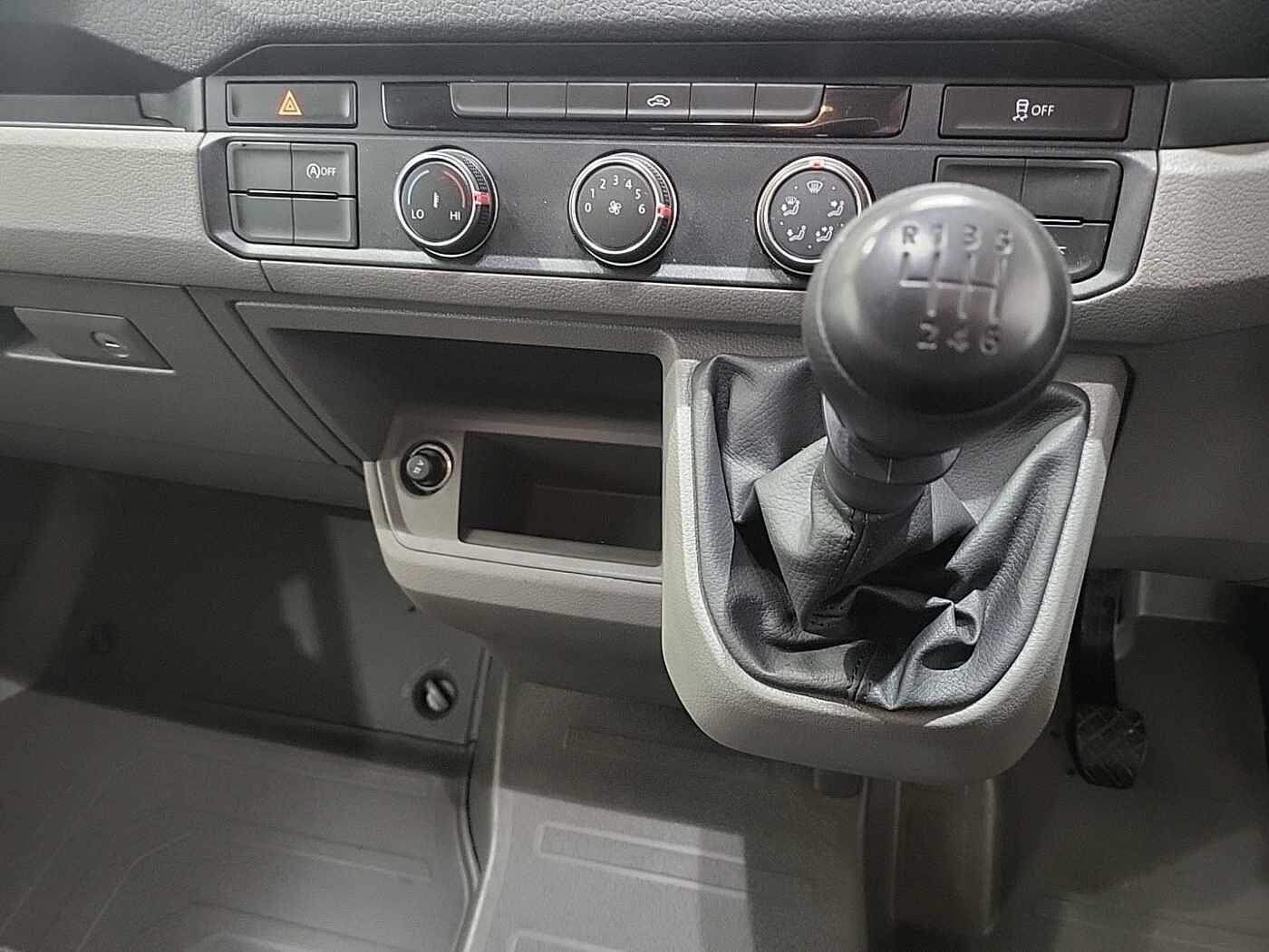 Volkswagen Crafter Cr35 Lwb Diesel Fwd 2.0 TDI 140PS Startline ETG Dropside D/Cab