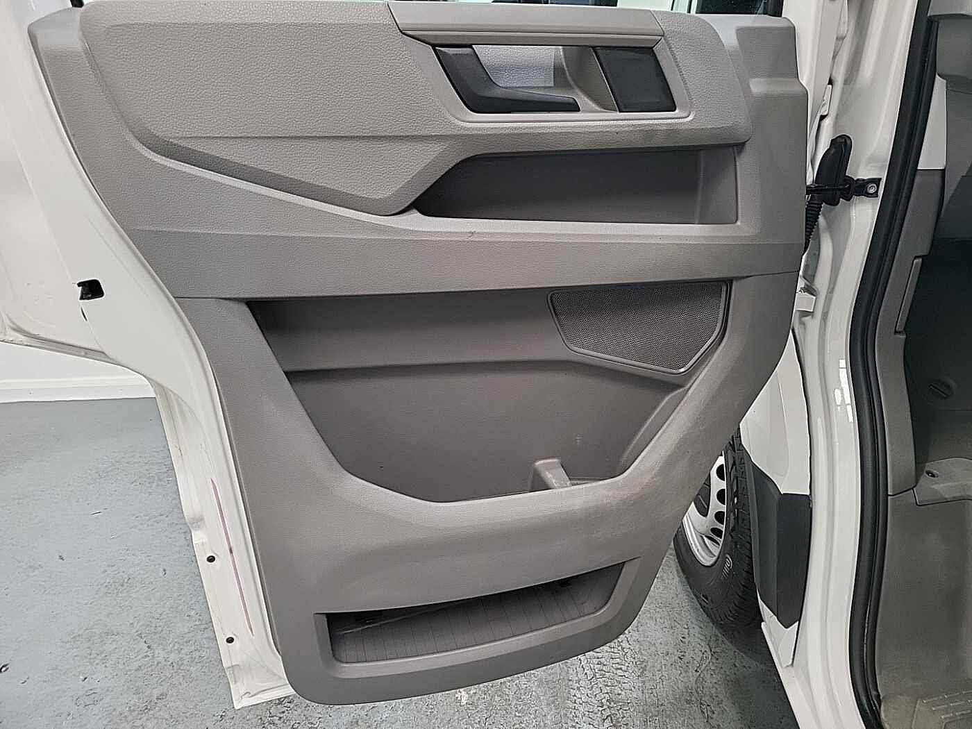 Volkswagen Crafter Cr35 Lwb Diesel Fwd 2.0 TDI 140PS Startline ETG Dropside D/Cab