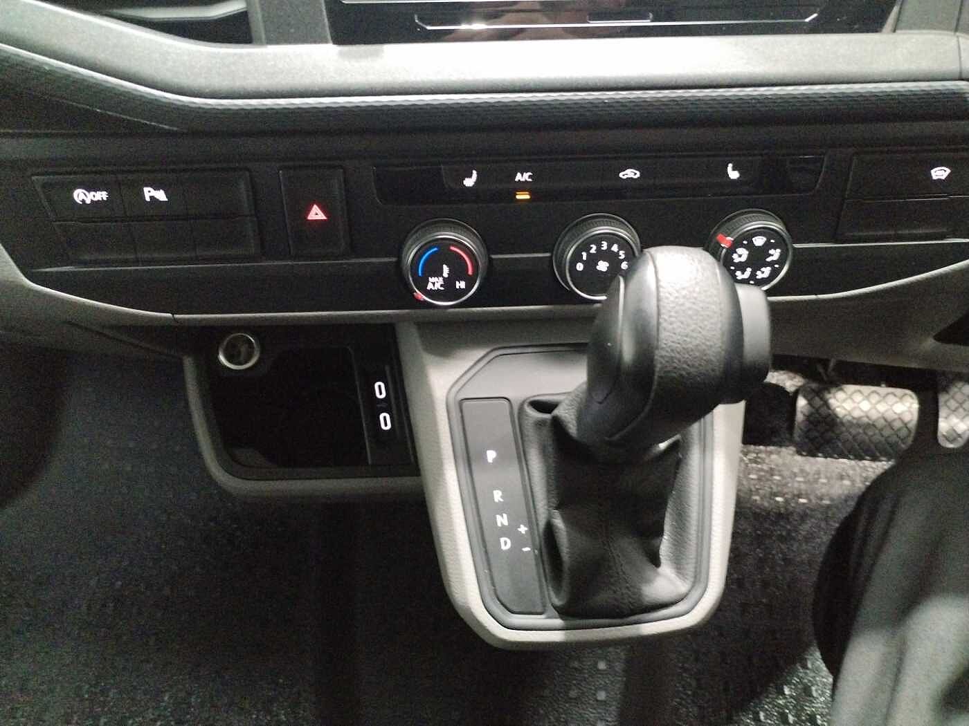 Volkswagen Transporter 2.0 TDI(150ps)(Eu6d)T32 Highline BMT LWB DSG