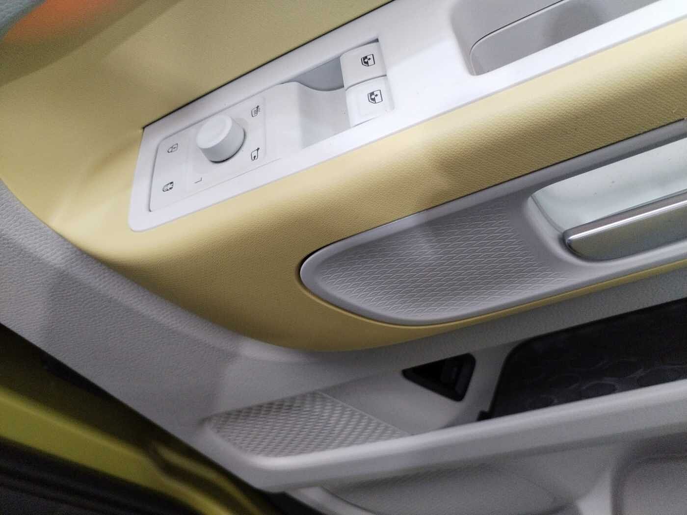 Volkswagen ID.Buzz ID. Buzz First Edition SWB 77kWh Pro 204PS Auto