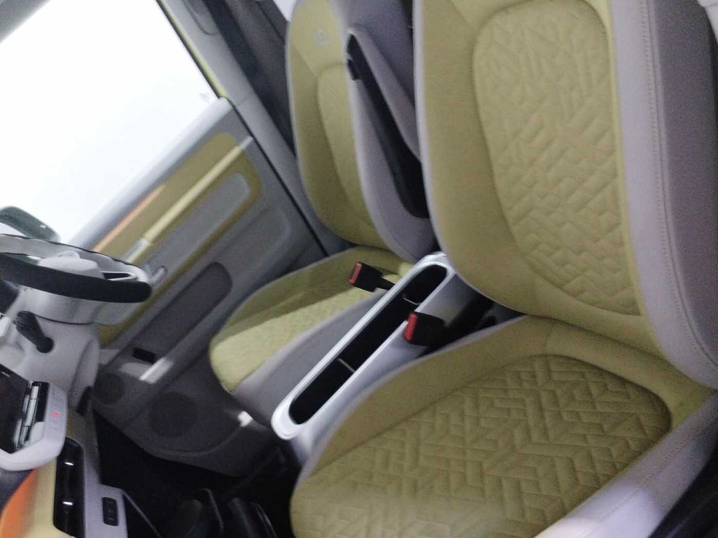 Volkswagen ID.Buzz ID. Buzz First Edition SWB 77kWh Pro 204PS Auto