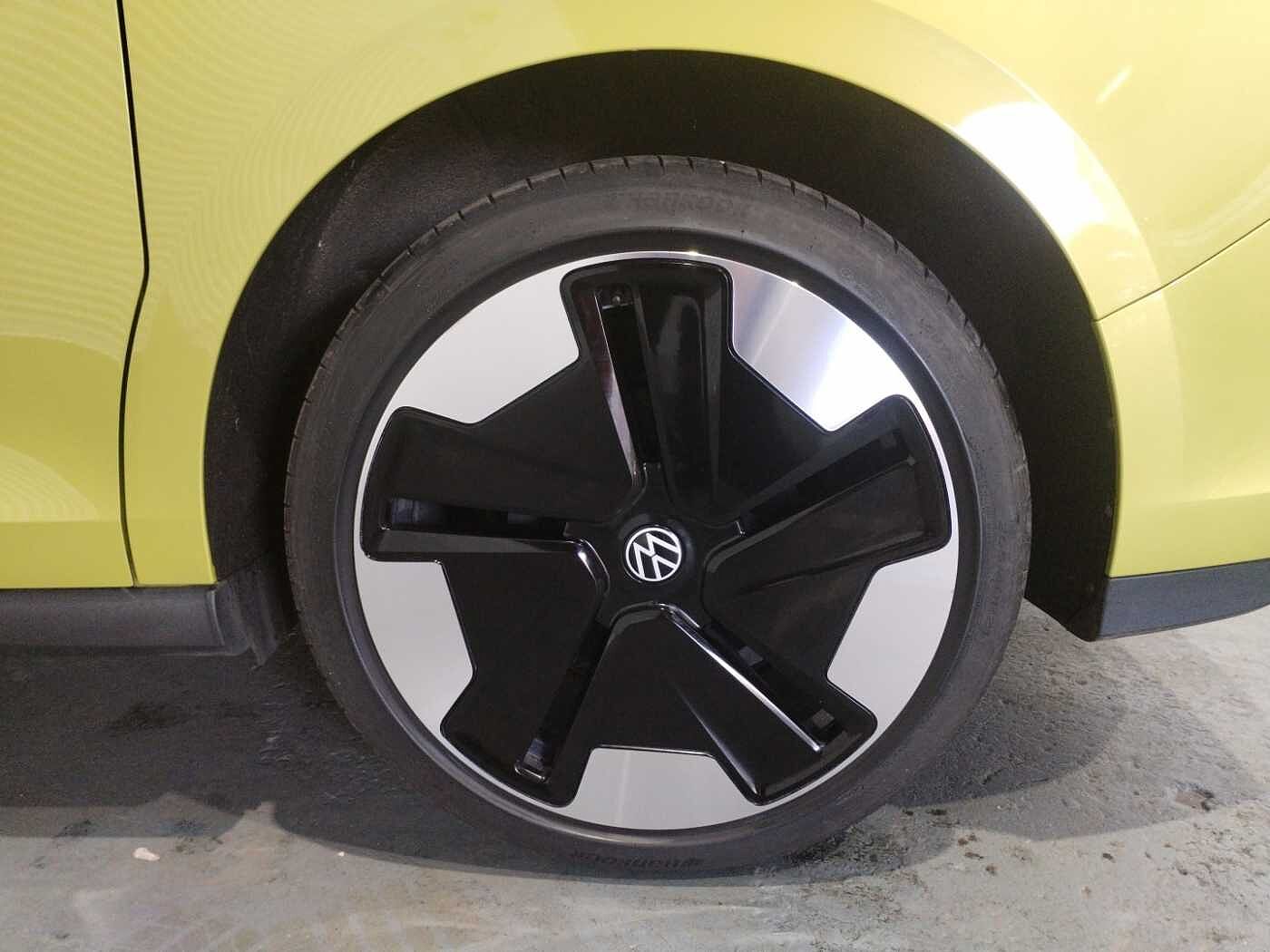Volkswagen ID.Buzz ID. Buzz First Edition SWB 77kWh Pro 204PS Auto