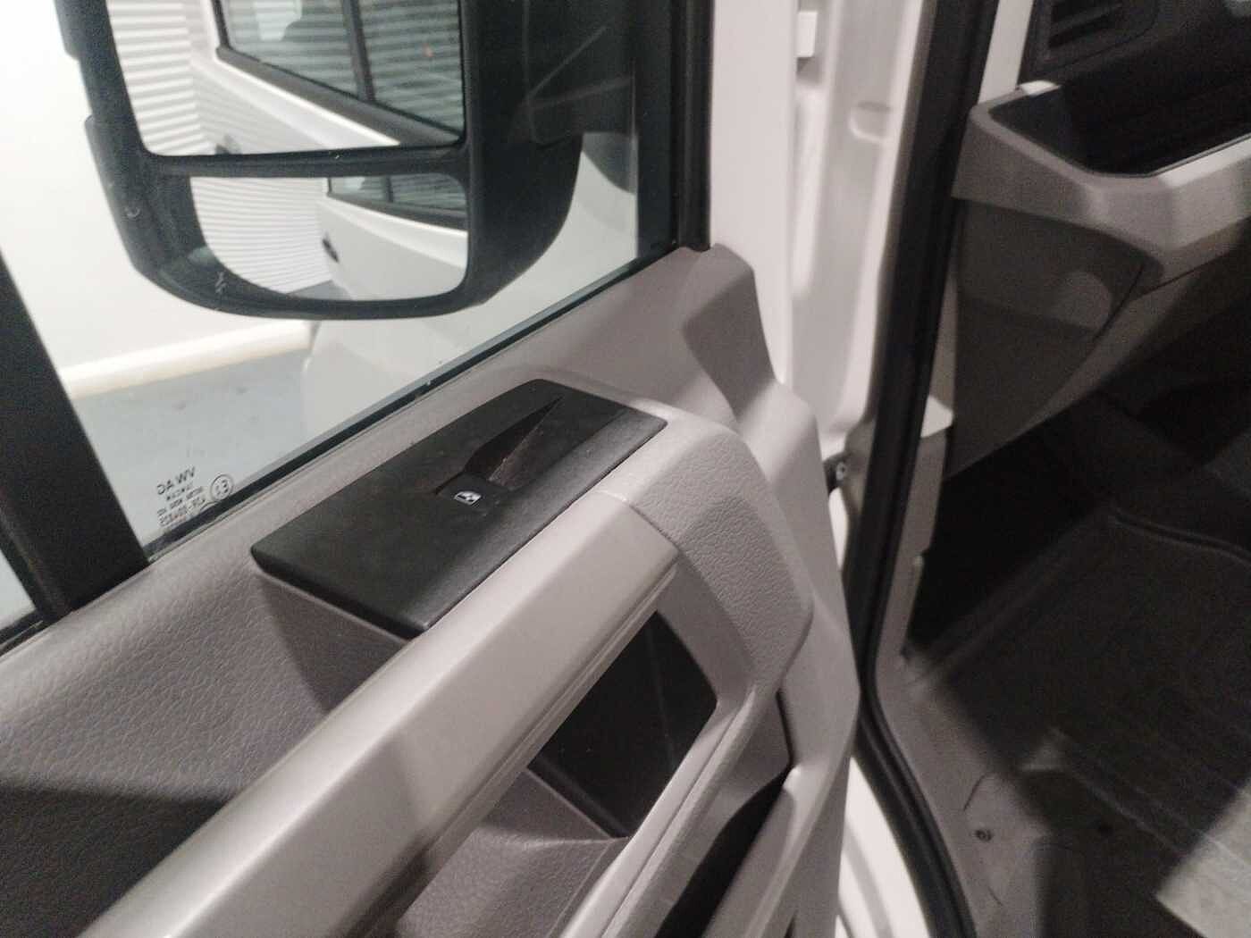 Volkswagen Crafter 2.0TDI (140PS)(Eu6dT-E) CR35 MWB Trendline