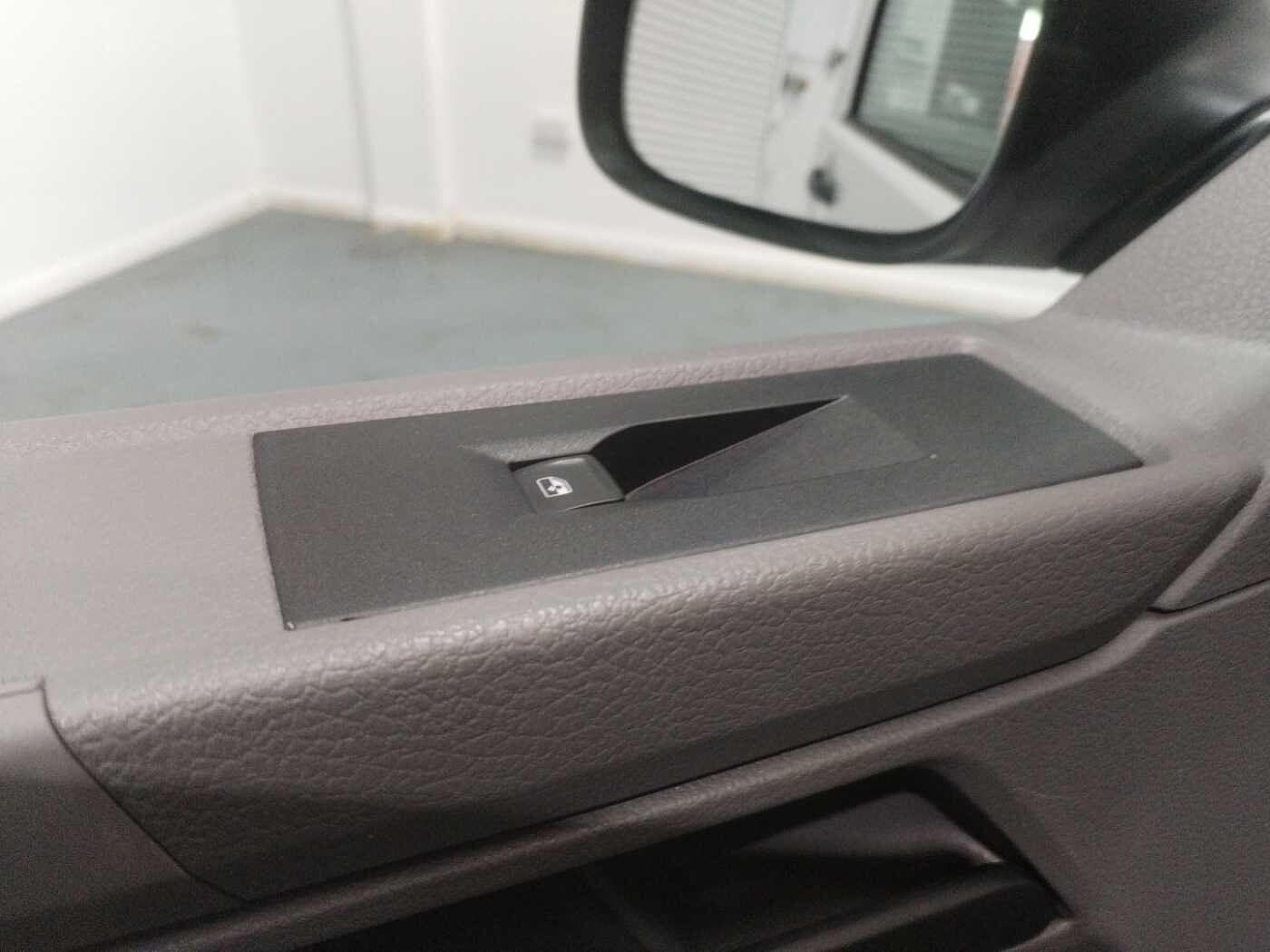 Volkswagen Transporter 2.0TDI 110ps Eu6dT-E T30 Startline SWB