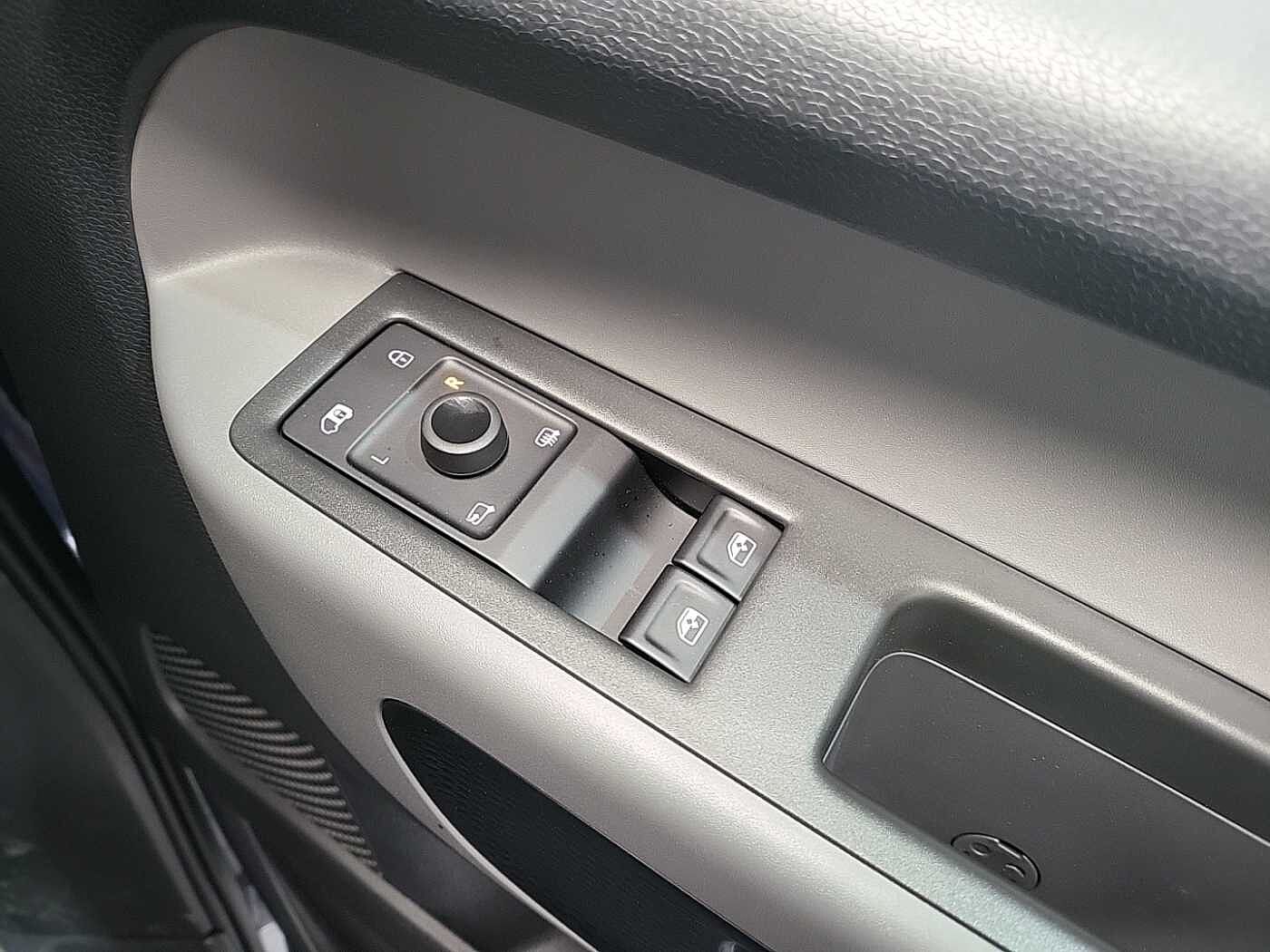 Volkswagen ID. Buzz Cargo E (204ps) Commerce Plus 77kWh