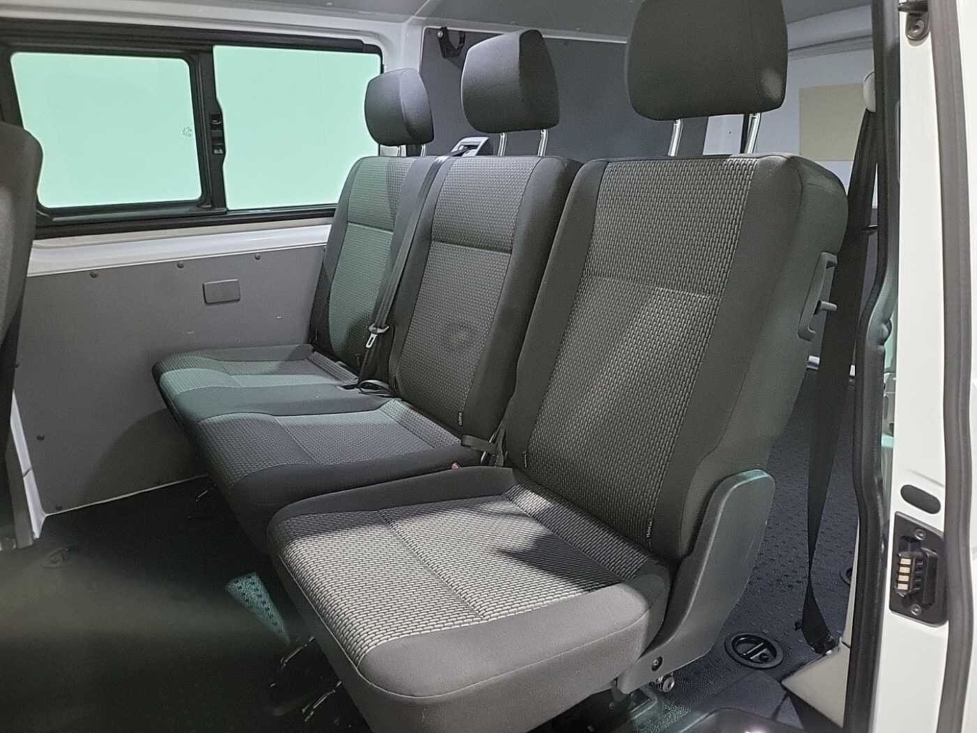 Volkswagen Transporter Kombi 2.0TDI 150 T32 Trendline BMT LWB