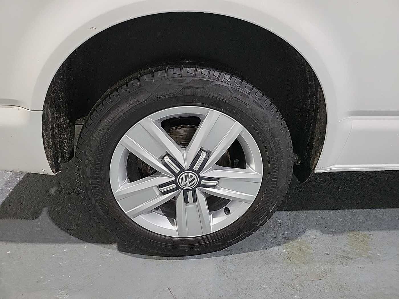 Volkswagen Transporter Kombi 2.0TDI 150 T32 Trendline BMT LWB