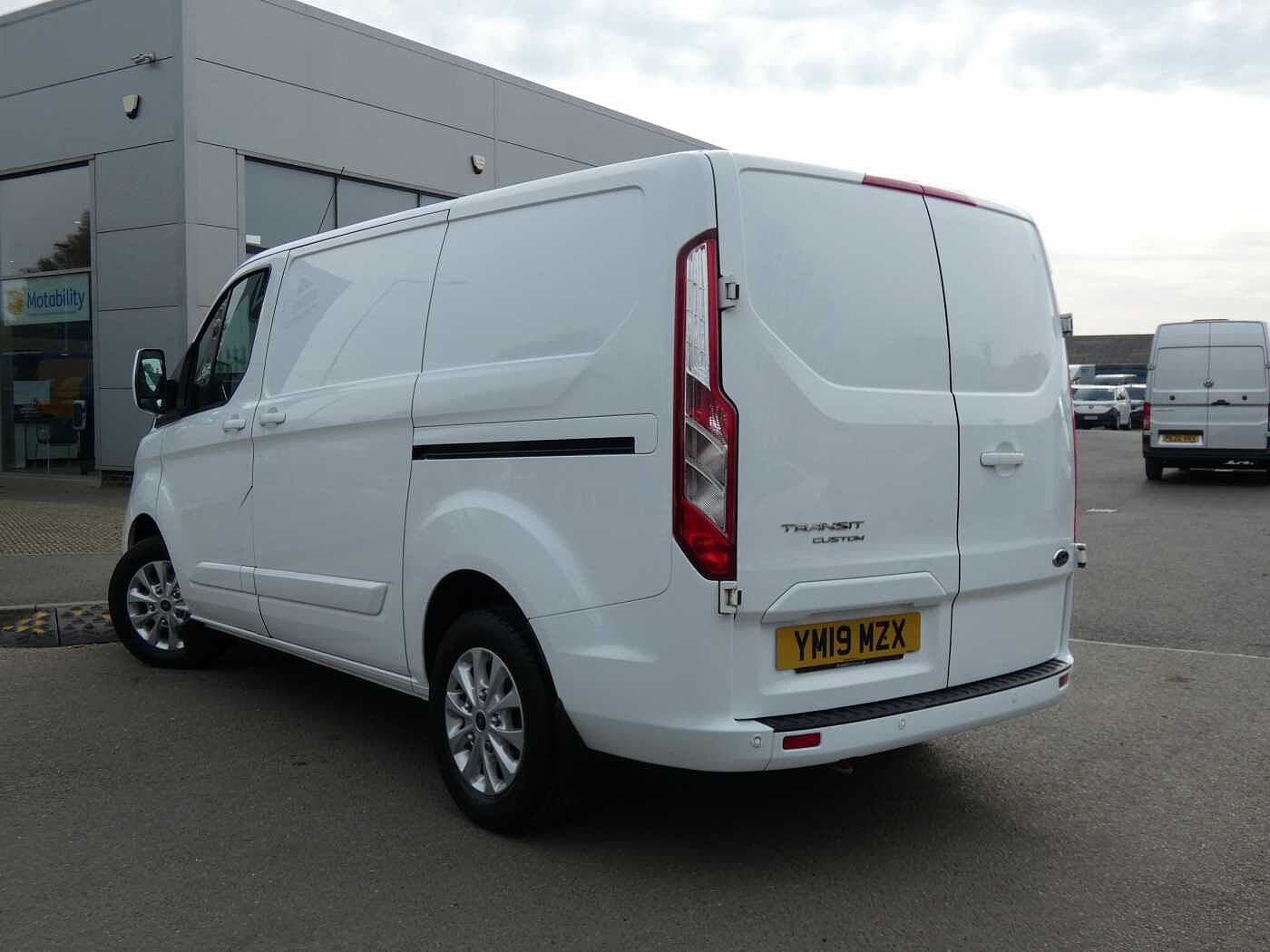 Ford Transit Custom 2.0TDCi 130PS 280 L1H1 Limited PV