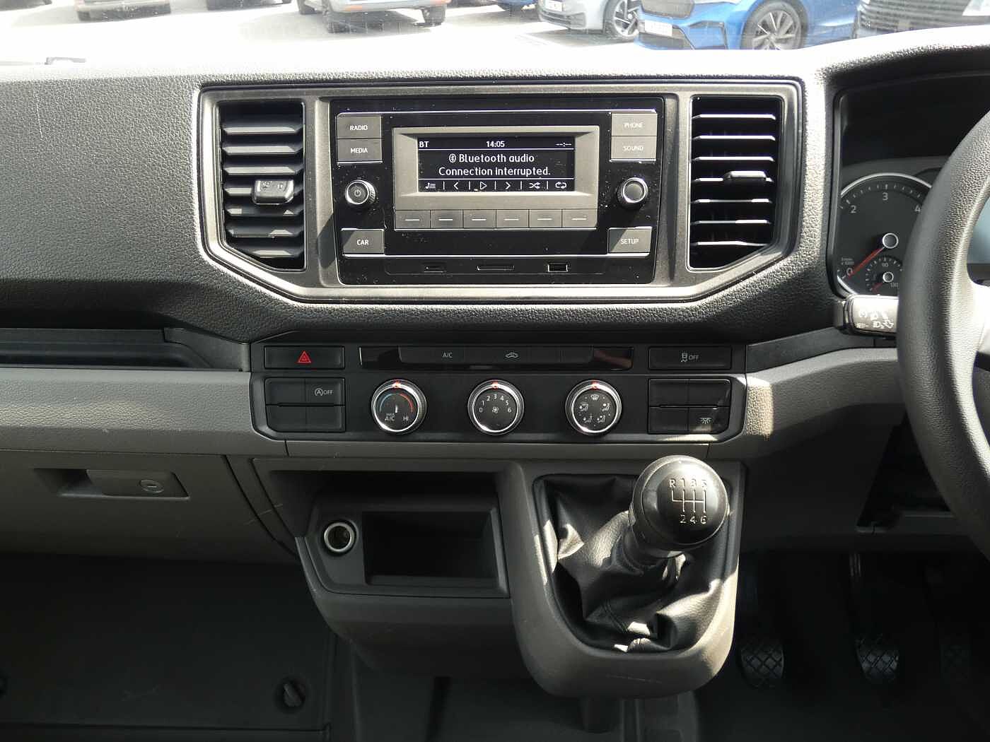 Volkswagen Crafter 2.0TDI 140 Eu6dT FWD CR35 LWB Startline Luton Box